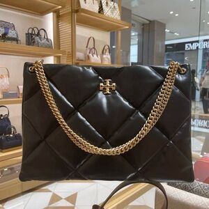 NWT TORY BURCH
Kira quilted leather shoulder bag